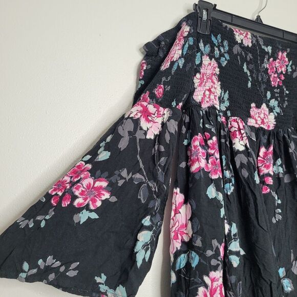 Torrid lot: 1 tank, 1 shirt, 1 dress, plus size, size 2x party casual - Picture 7 of 9